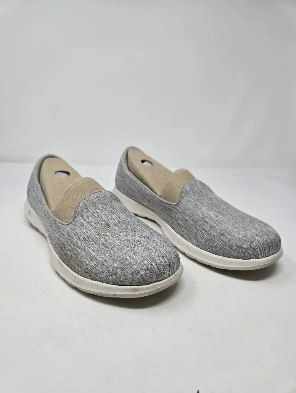 Sketchers On The Go Go Walk Lite Grey Pull On Walking Shoes Used Size 9.5